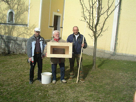 Nistkasten&uuml;bergabe
